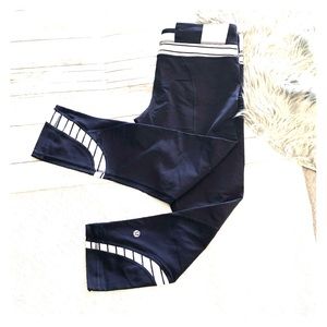 Lululemon navy crop leggings, size 8, NWOT